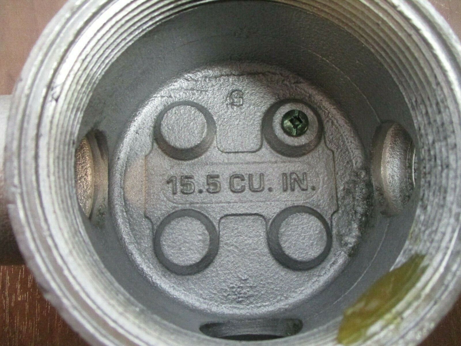 Cooper Crouse-Hinds Condulet Conduit Outlet Box w/ Cover GUAT36 Size: 1"