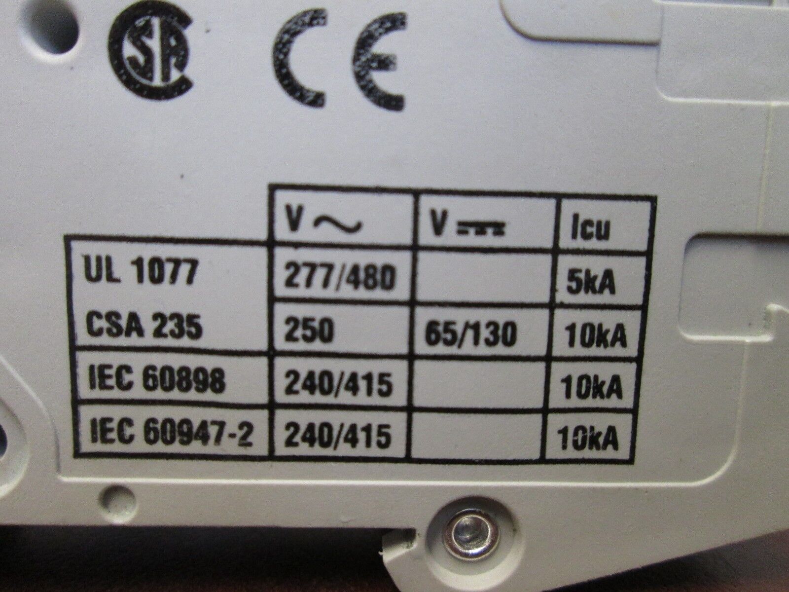 Cutler-Hammer Circuit Breaker WMS1D06 6A 240V 1P *Lot of 6* Used