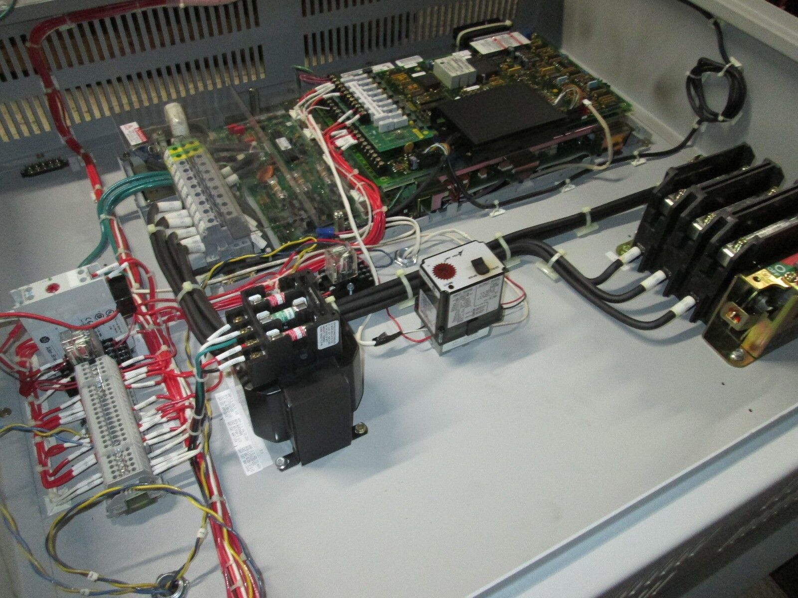 Allen-Bradley 1336 Plus AC Drive w/ Bypass 1336S-BX060-AN-EN-L6 60HP 3Ph Used