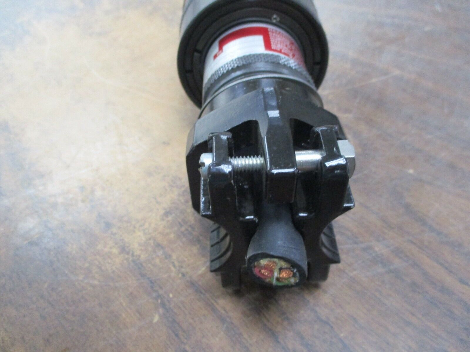 Hubbell Vantage XP Explosion Proof Plug GD-D1016-23PL-12 30A 480V 60-400Hz 3P 4W