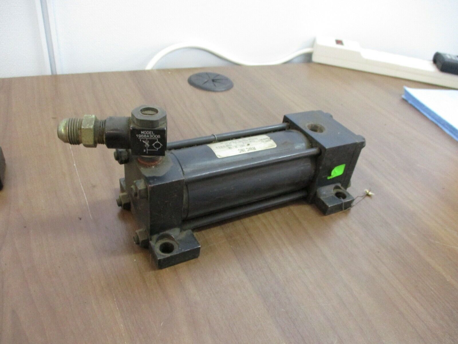 RWC Air Cylinder 8904-02-108 250 PSI Used