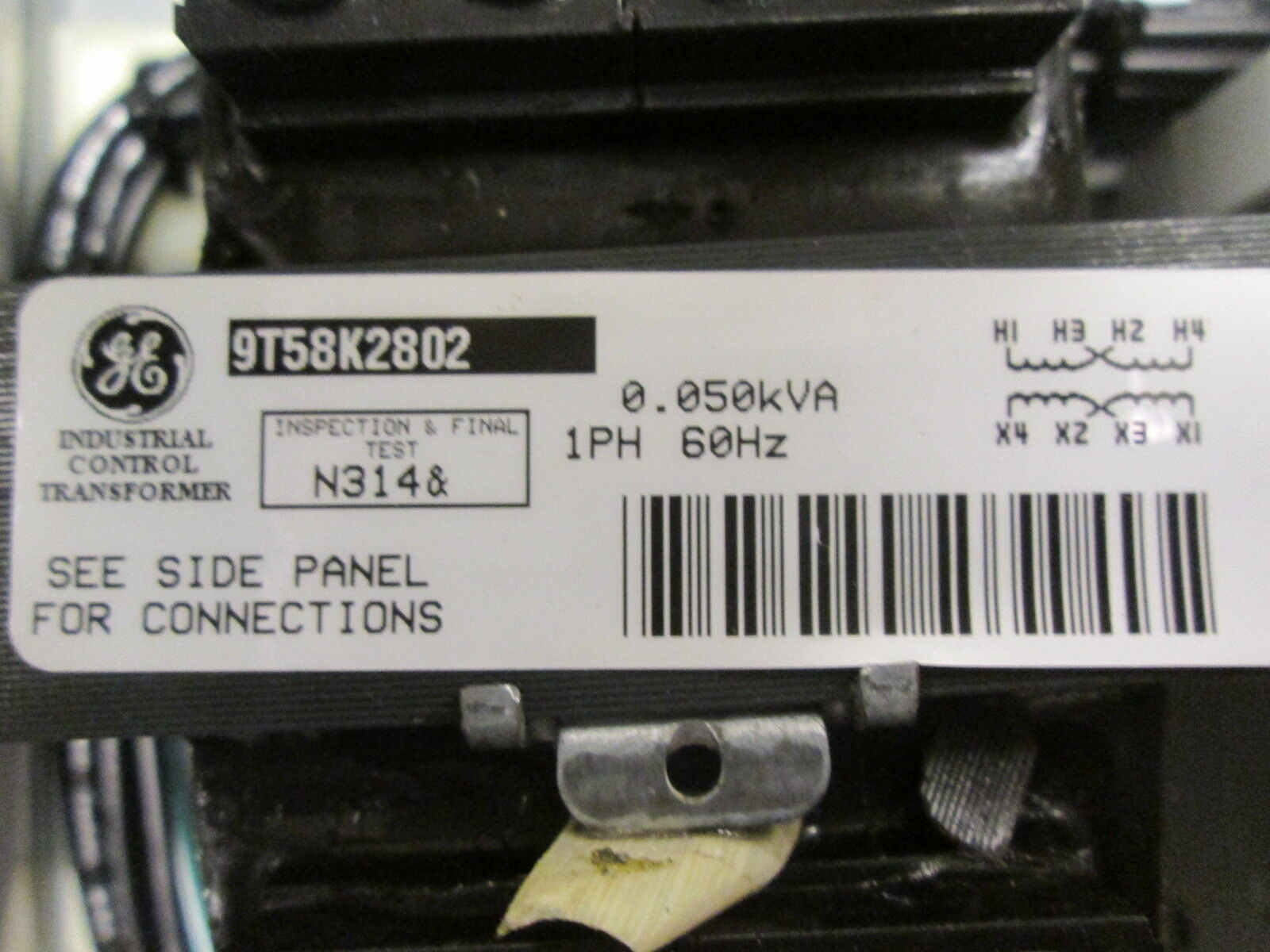 GE Spectra Series Power Meter w/ Disconnect APM4803E520 480V 50/60Hz 3Ph 3W Used