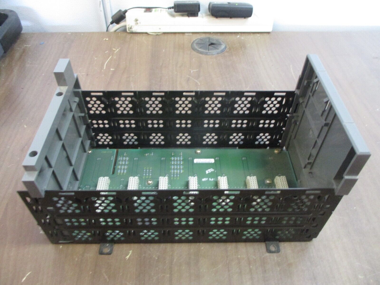 Allen-Bradley SLC 500 PLC Rack 1746-A7 Ser. B 7-Slot Used