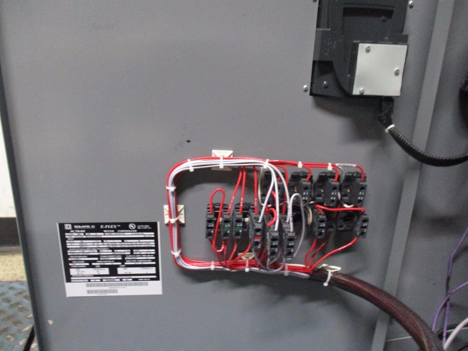 Square D E-Flex Altivar AC Drive 8839 EFDKG4VY 20Hp 3Ph Used