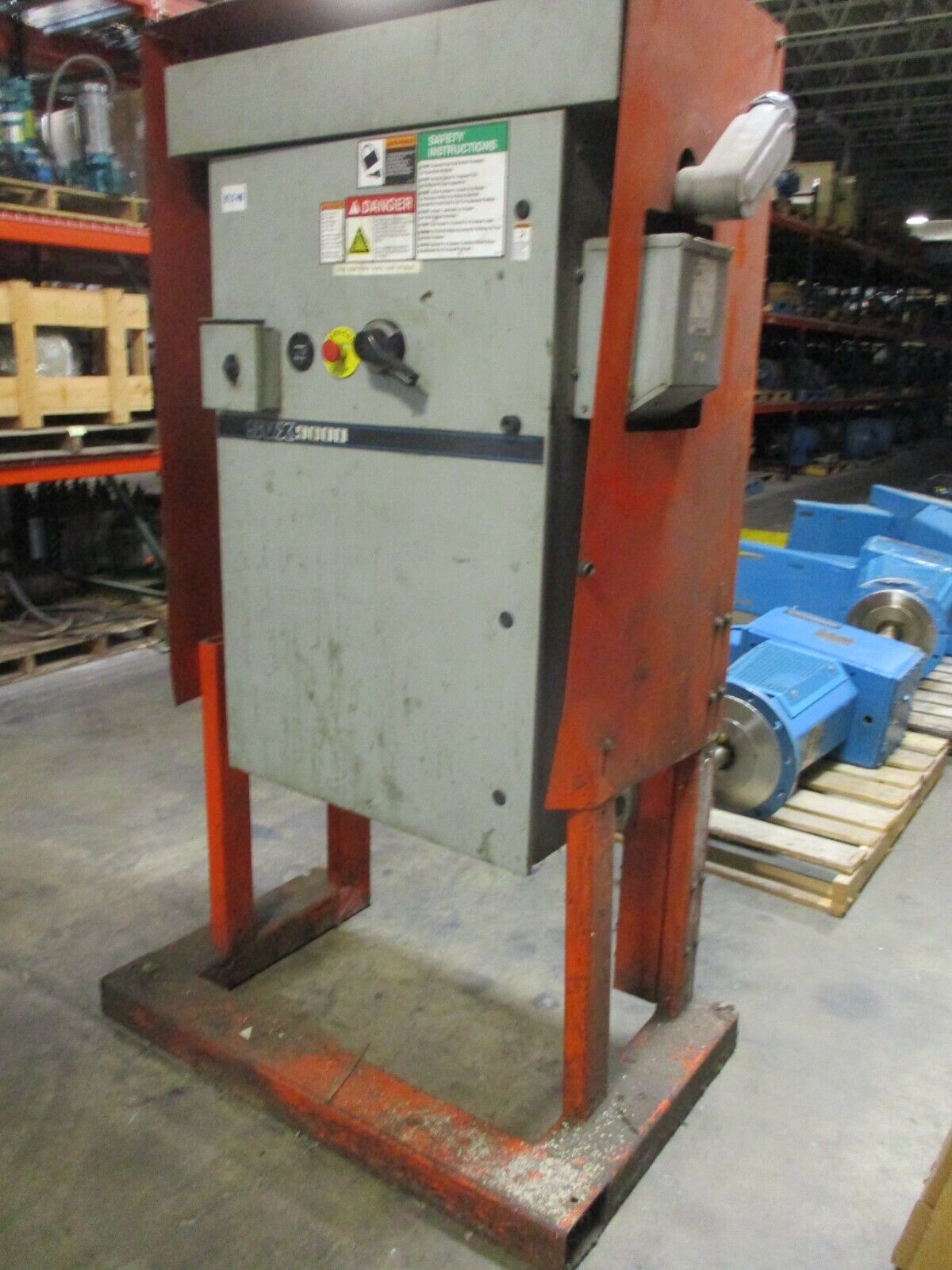 Eaton SVX9000 Nema 3R AC Drive SVX15034APP1 150HP 480V 3Ph Used