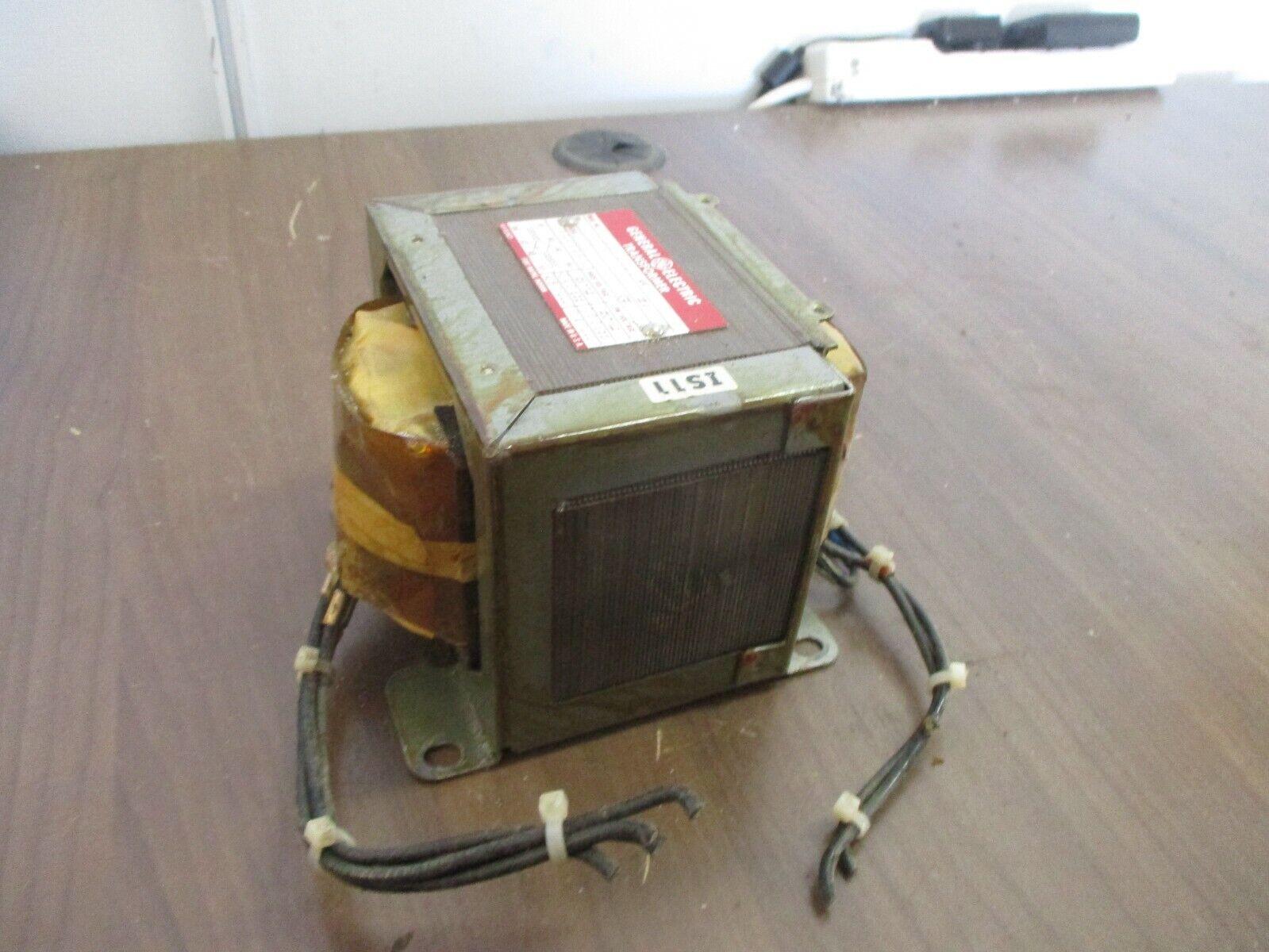 GE Transformer 9T56Y1812 1.0kVA Pri: 240/480V Sec: 120/240V 60Hz Used