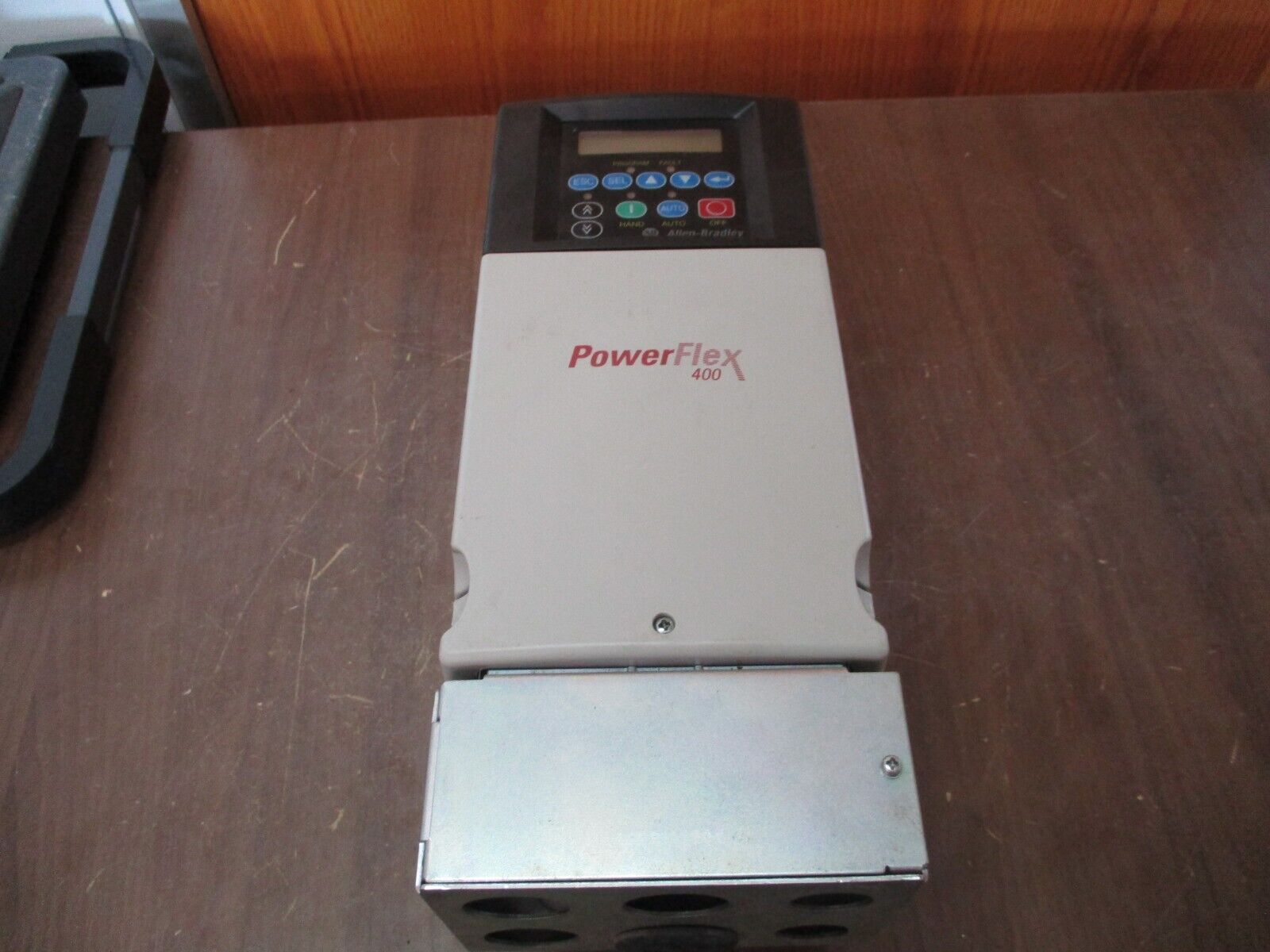 Allen-Bradley PowerFlex 400 AC Drive 22C-D022N103 Ser. A 15HP 3Ph Used