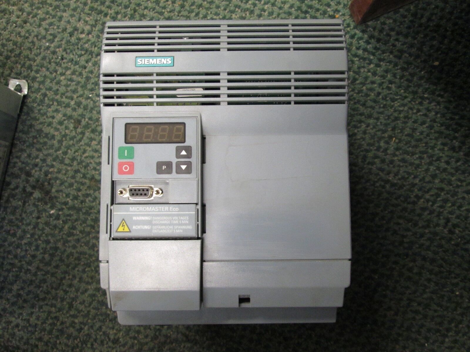 Siemens Micromaster AC Drive 6SE9521-3DC40 7.5HP Used