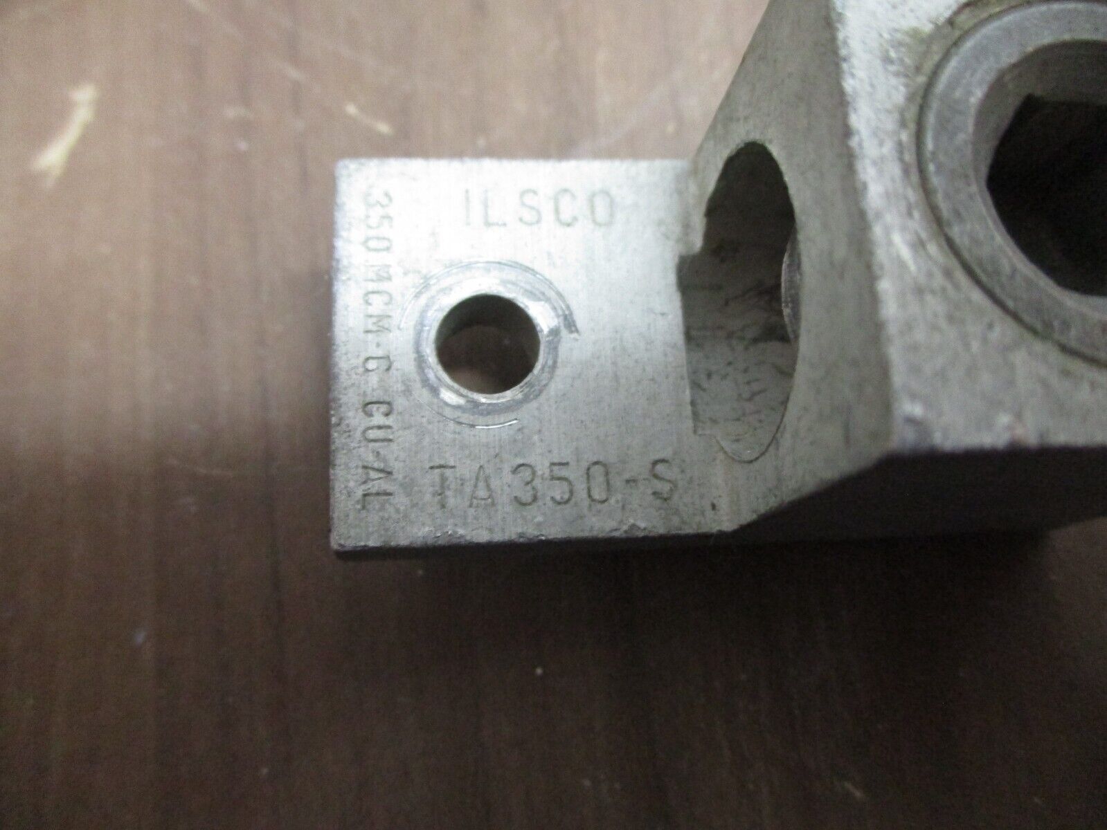 Ilsco Mechanical Lug TA350-S 350MCM-6 *Lot of 2* Used