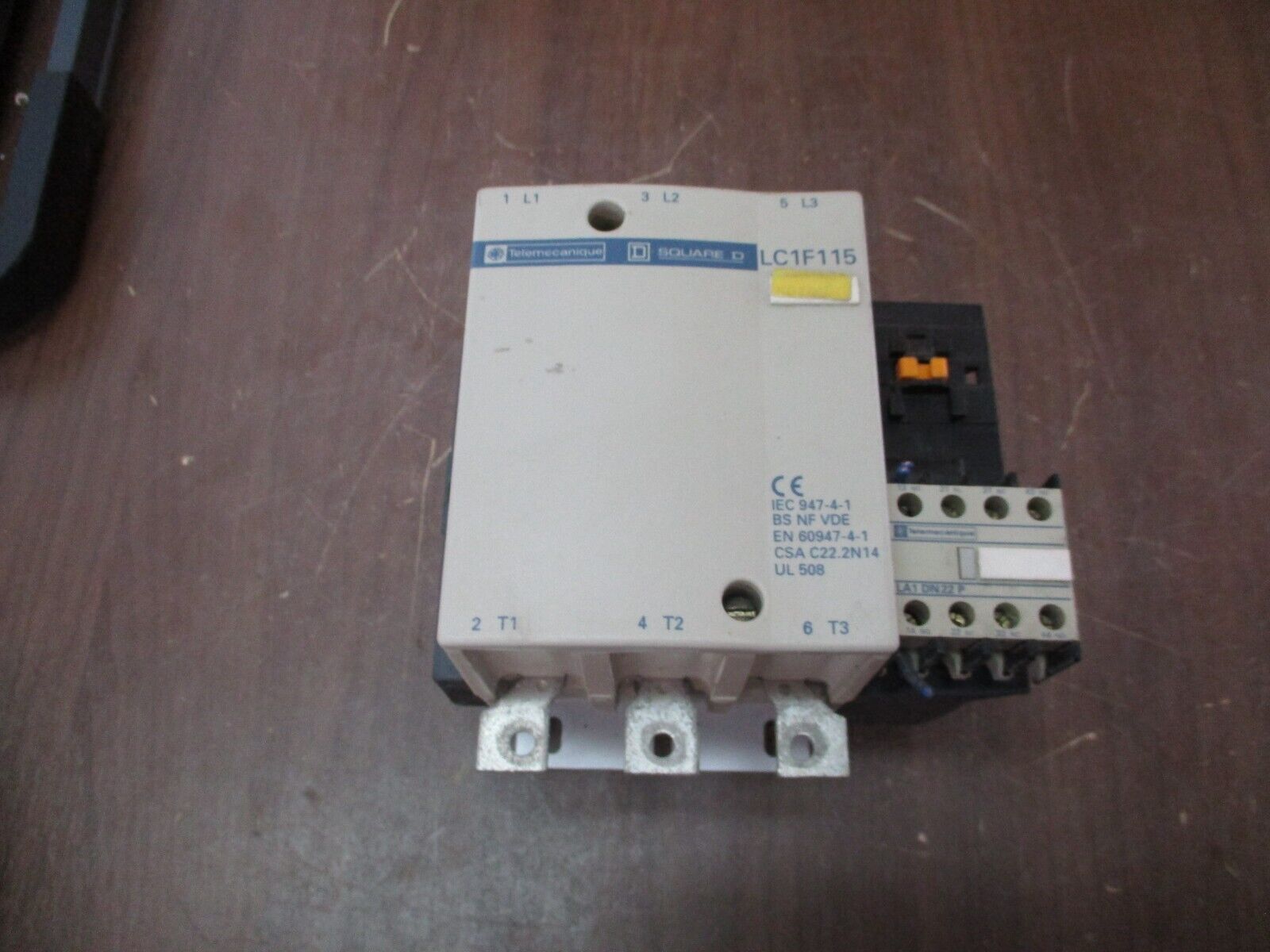 Telemecanique Contactor LC1F115 265/277V Coil 175A 600V w/ Aux Contact Block