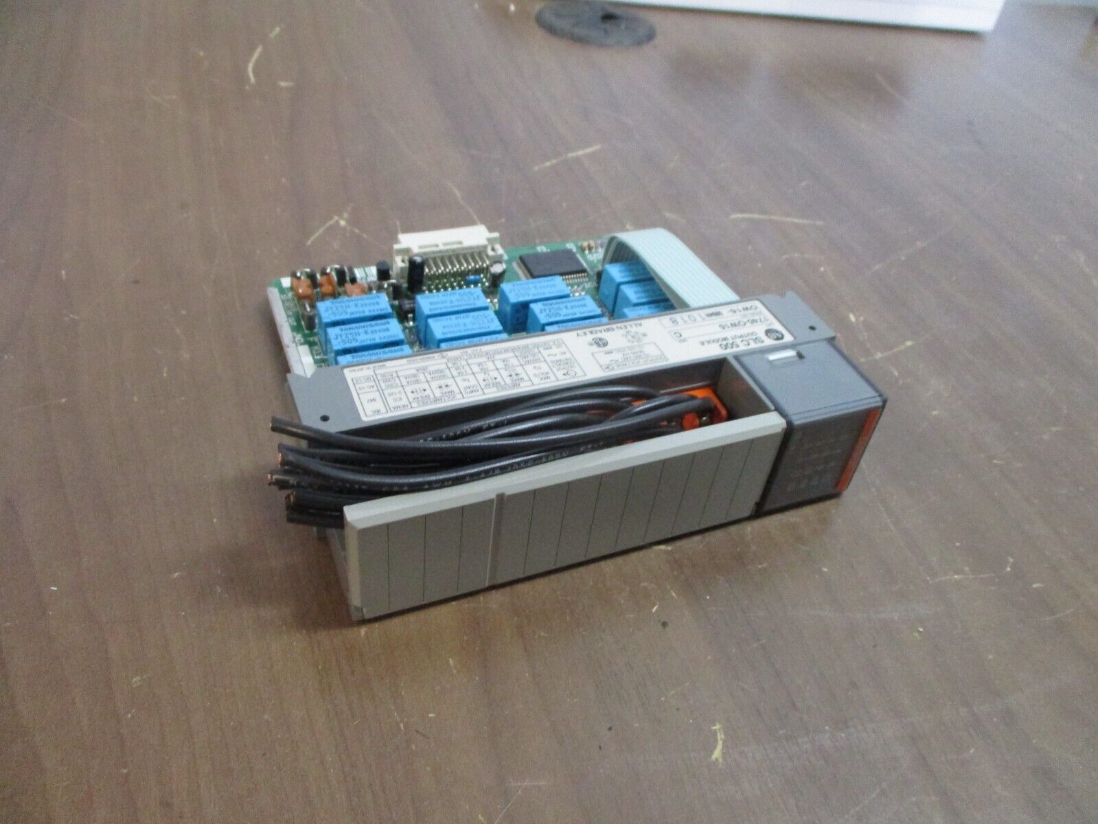 Allen-Bradley SLC 500 Output Module 1746-OW16 Ser C 10-250VAC/10-125VDC Output