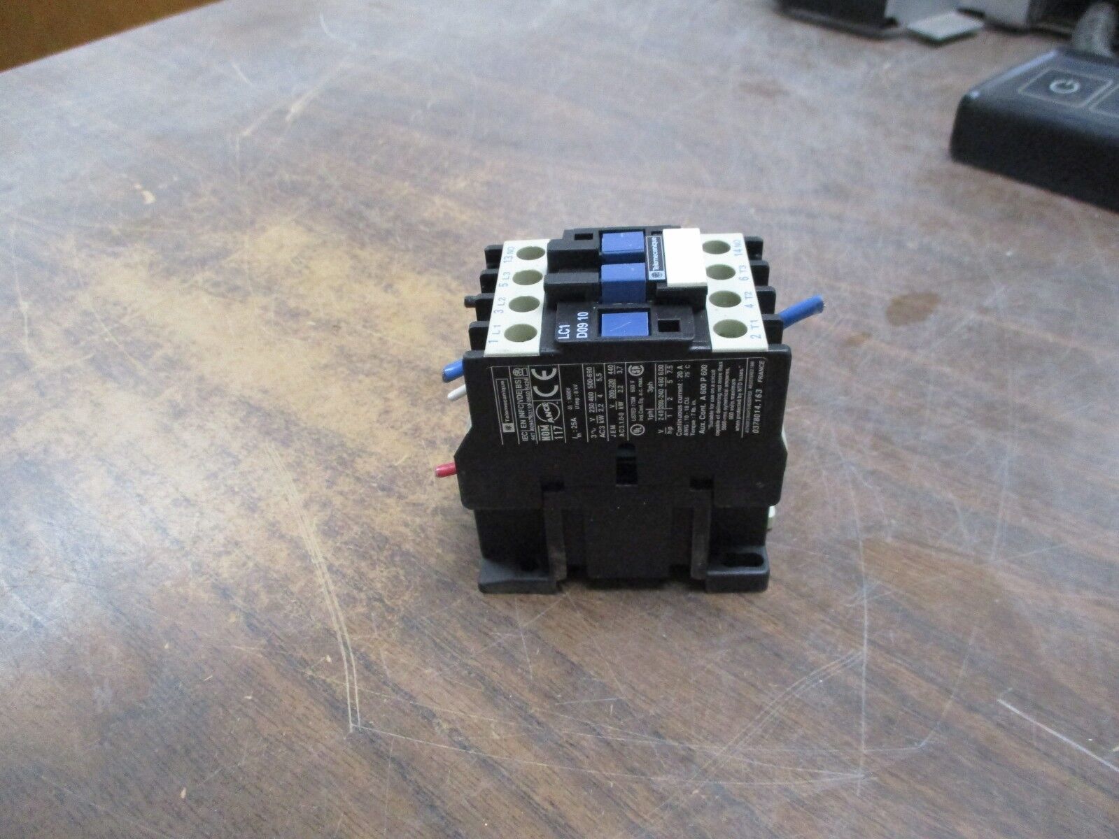 Telemecanique Contactor LC1 D09 10 120V Coil 20A 600V Used