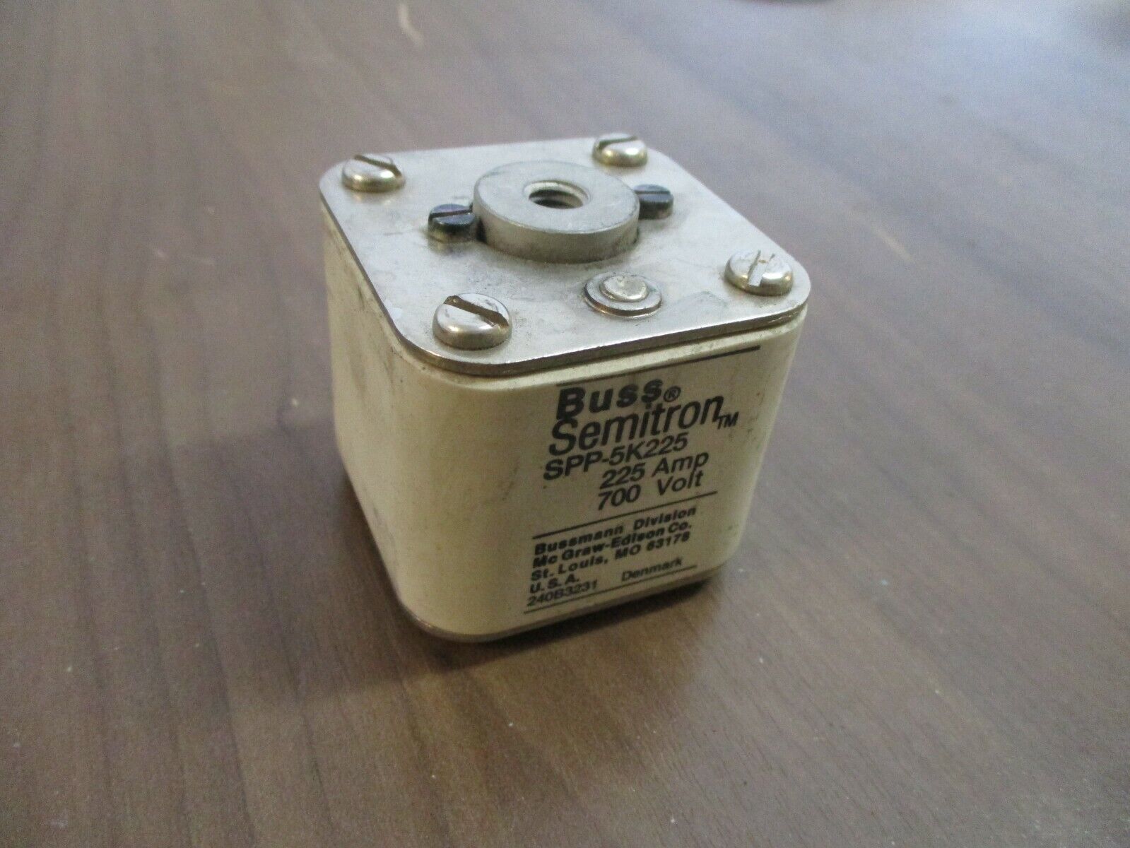 Buss Semitron Fuse SPP-5K225 225A 700V Used