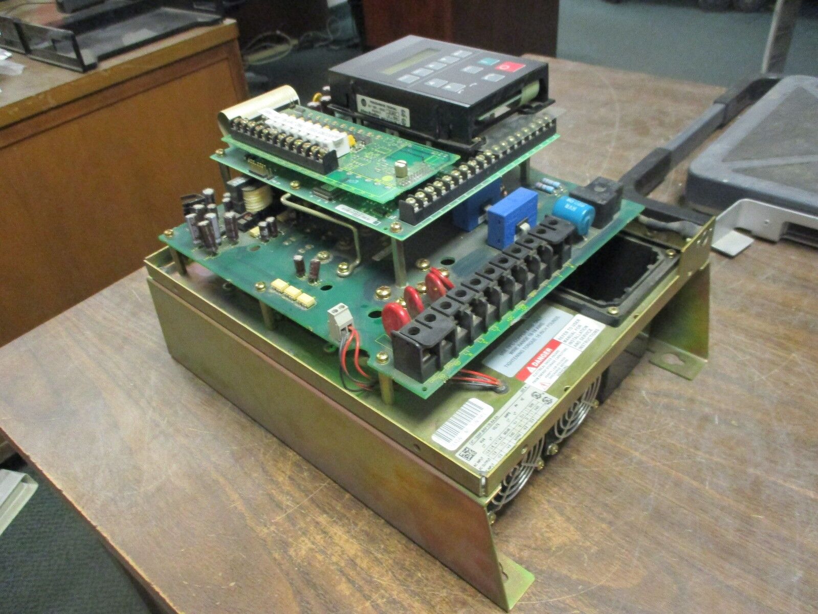 Allen-Bradley 1336 Plus II AC Drive 1336F-BRF100-AA-EN 10HP 3Ph *No Cover* Used
