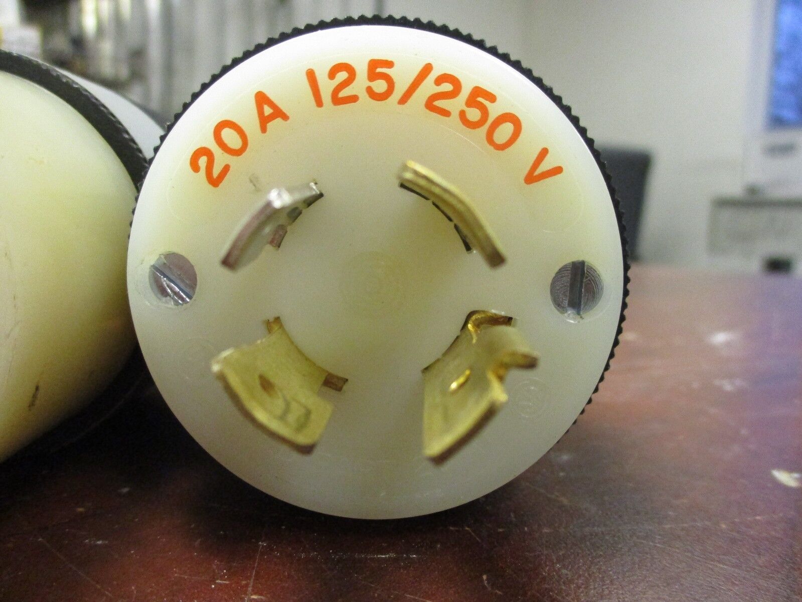 Hubbell Nema L14-20 Plug & Connector Set 20A 125/250V 3W 4W Used