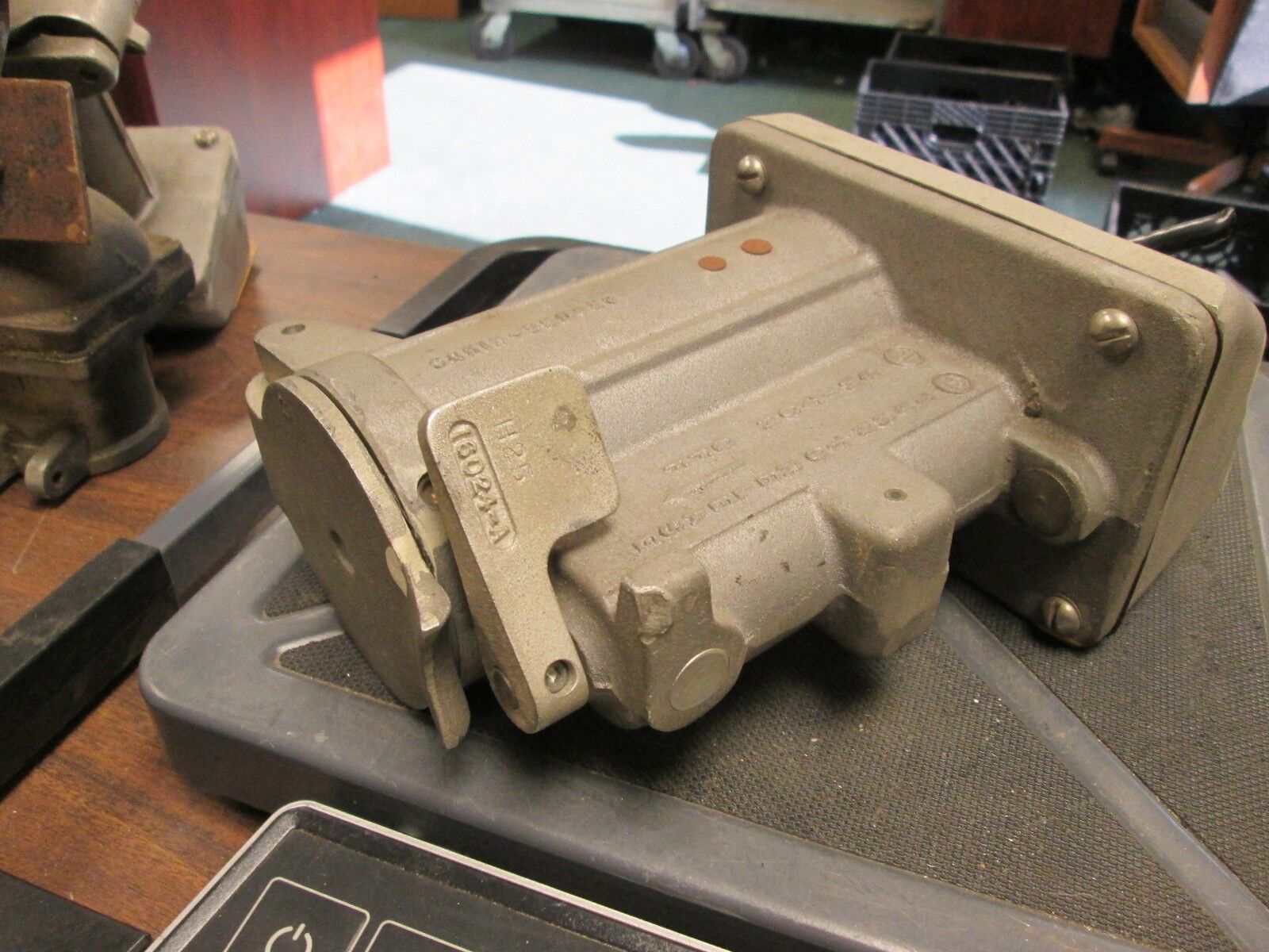 Crouse-Hinds Receptacle 7583-D 4W