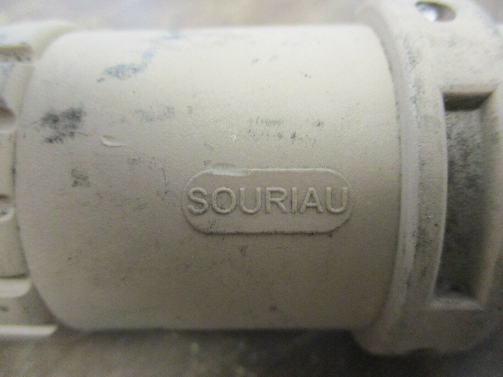 SOURIAU UTP Series Power Signal Connector 24-7 (7 x #8 Pins)(2 x #16 Pins) Used