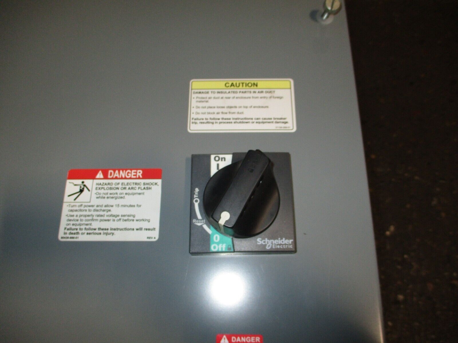 Square D E-Flex Altivar AC Drive w/ Bypass 8839 EFDQG4VY Ser. B 60HP 3Ph Used