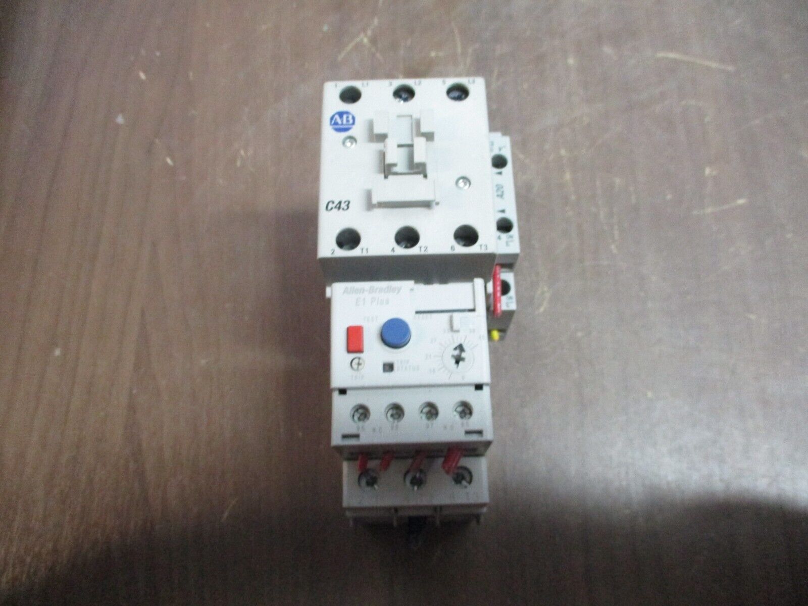 Allen-Bradley Starter 100-C43*00 / 193-EEFD 120V Coil Trip: 9-45A w/ Aux Contact