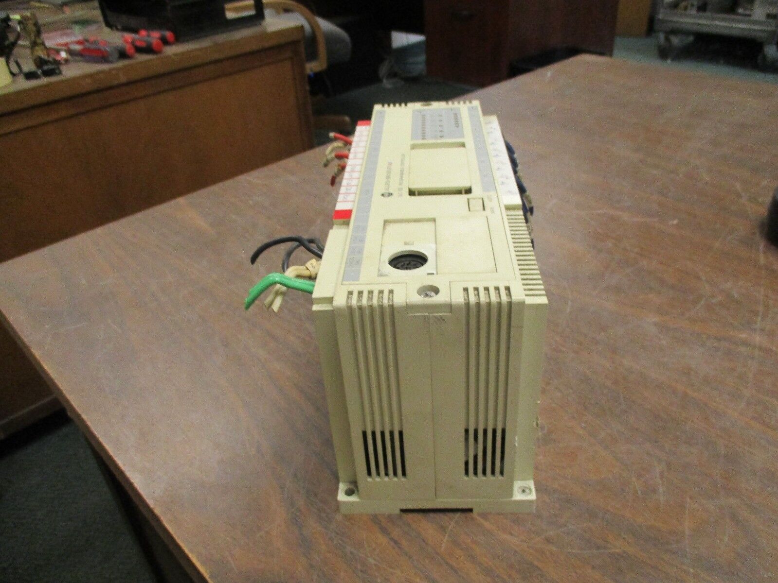 Allen-Bradley SLC 100 Processor Unit 1745-LP101 Ser B FRN 4 *Missing Cover* Used