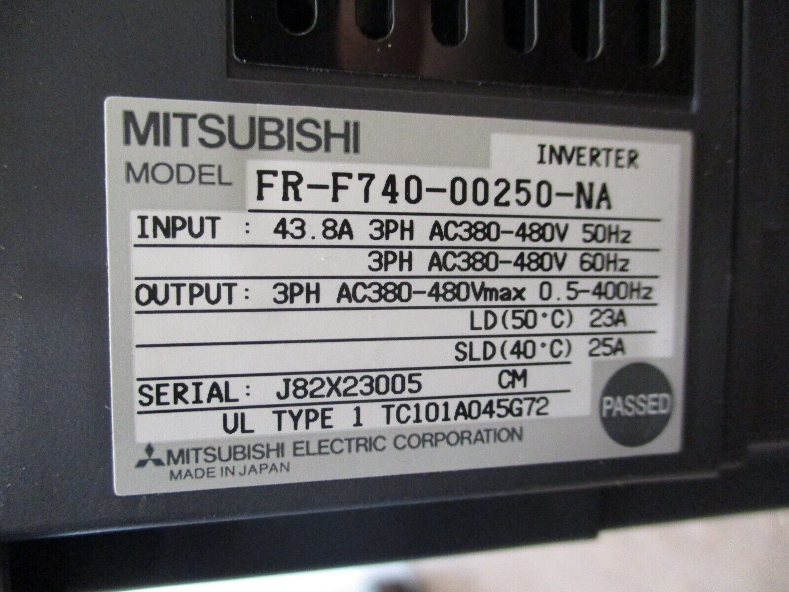 Mitsubishi F700 AC Drive FR-F740-00250-NA 15HP 3Ph w/ Keypad Used