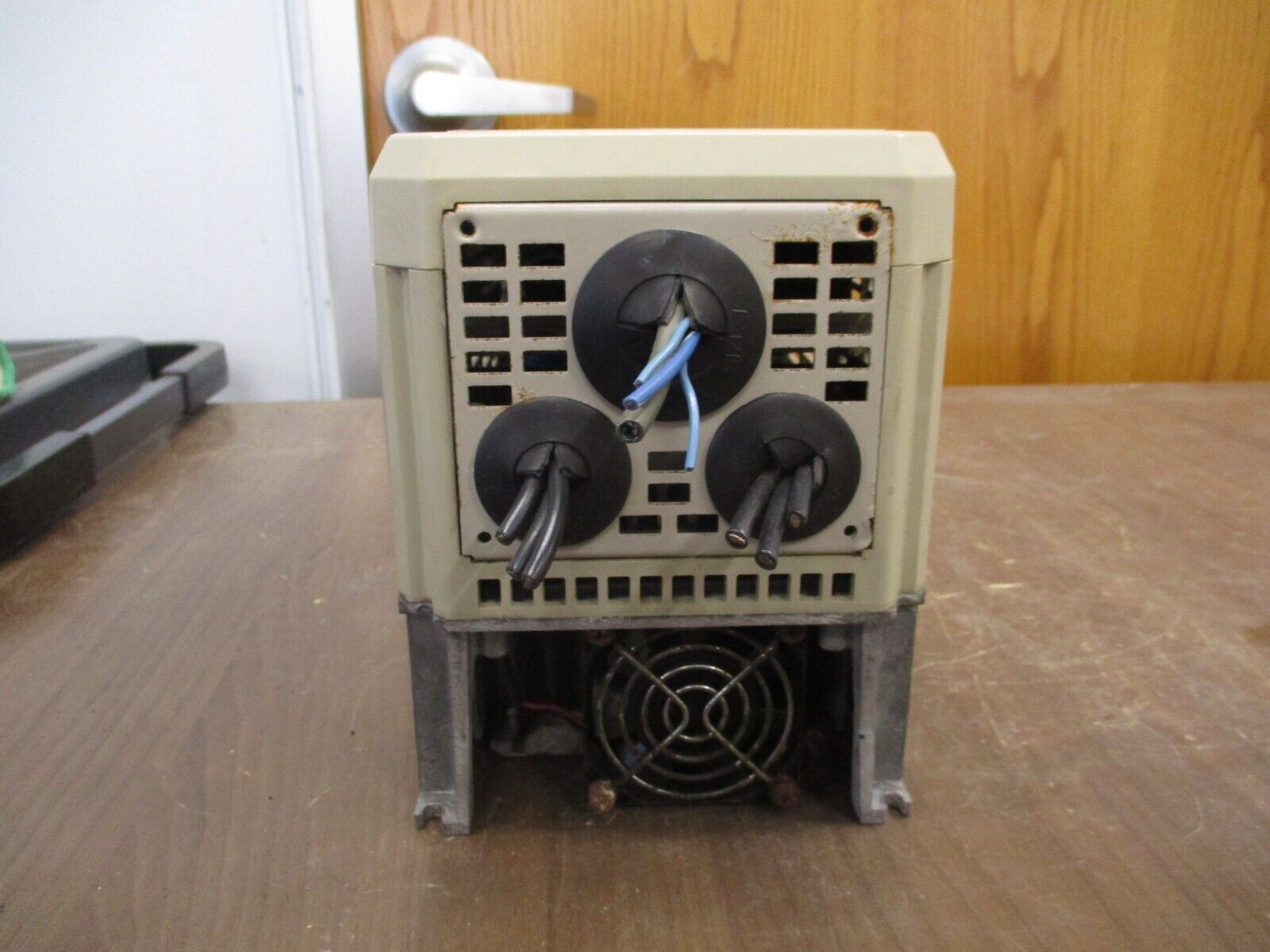 Magnetek GPD 515 AC Drive GPD515C-B008 5HP 3Ph w/ Keypad Used