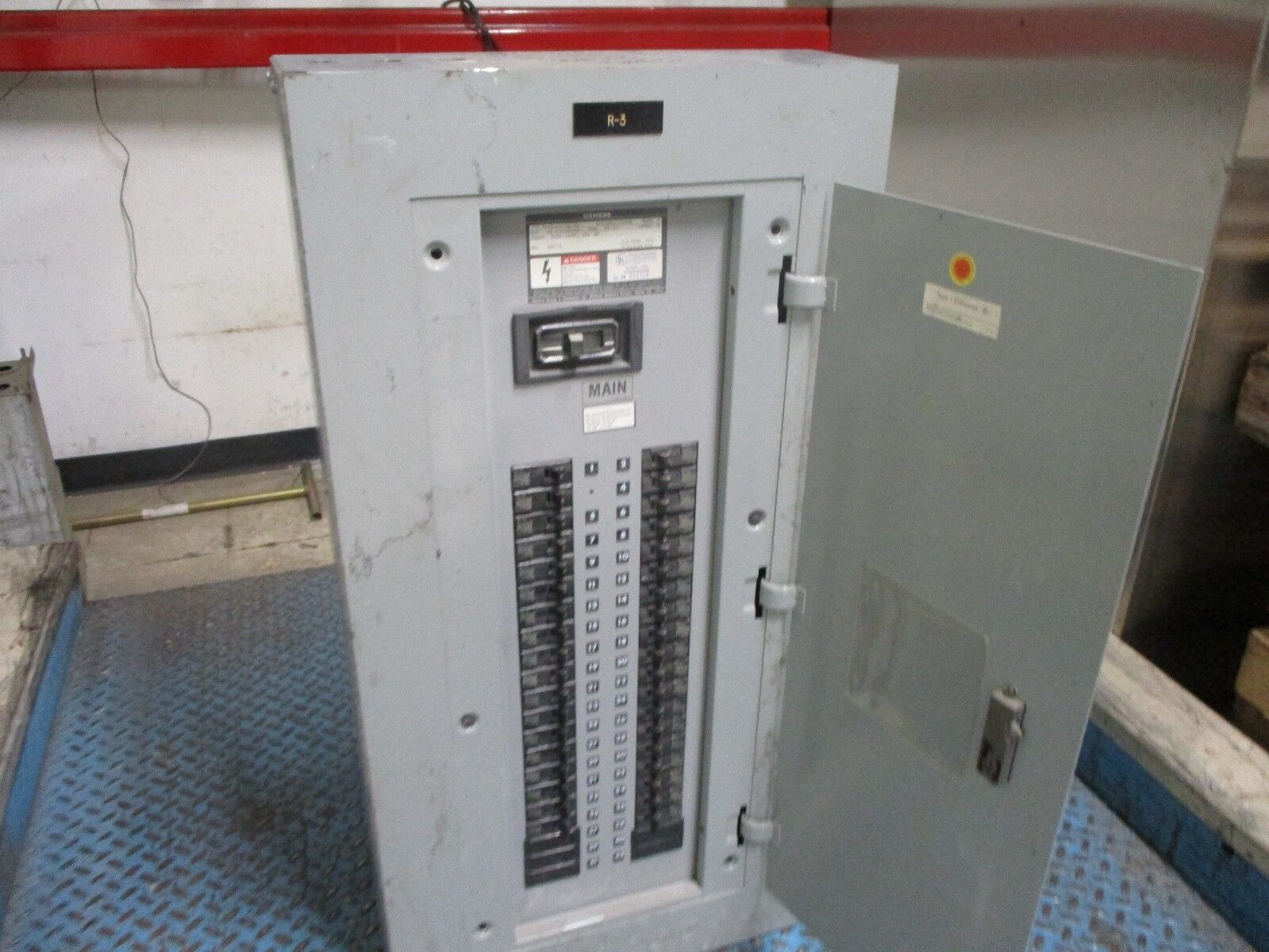 Siemens Main Breaker Circuit Breaker Panel BG42MB4150STM 150A Main 42-Slot Used