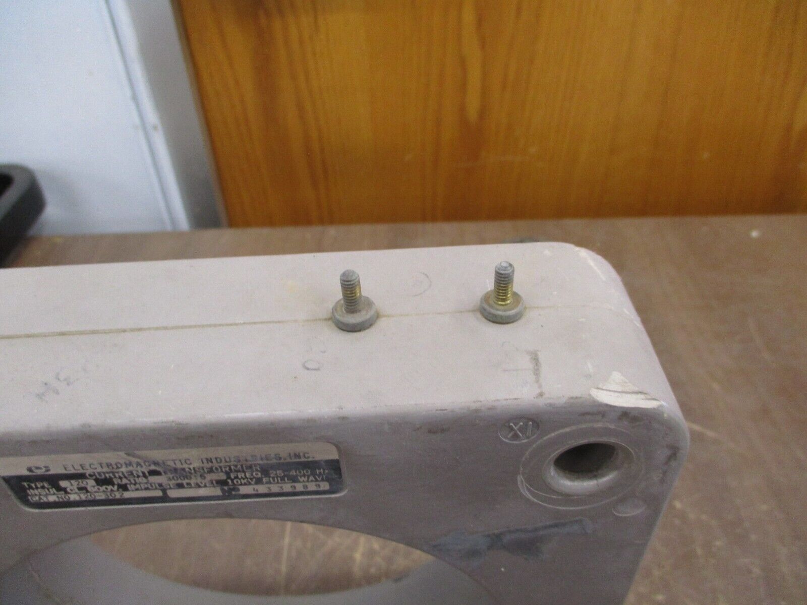 Electromagnetic Industries Current Transformer 120-302 Ratio 3000:5A 600V Used