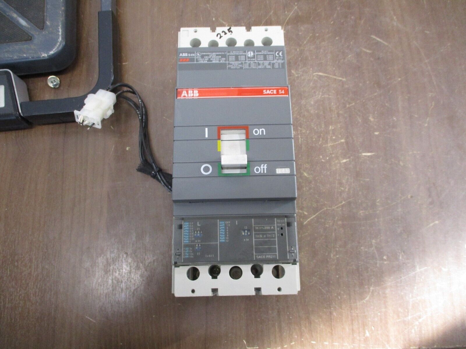 ABB SACE S4 Circuit Breaker S4N PR211 250A 600V 3P Used