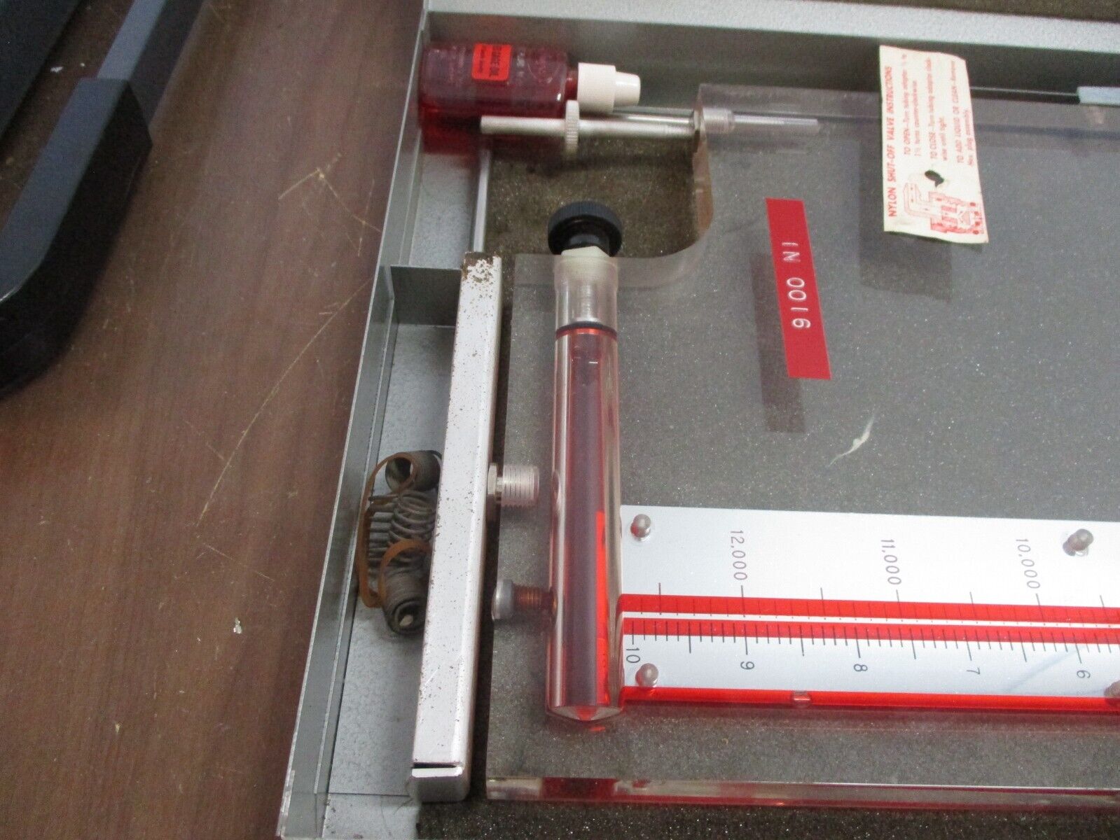 Dwyer Air Velocity Meter 400-10 Used