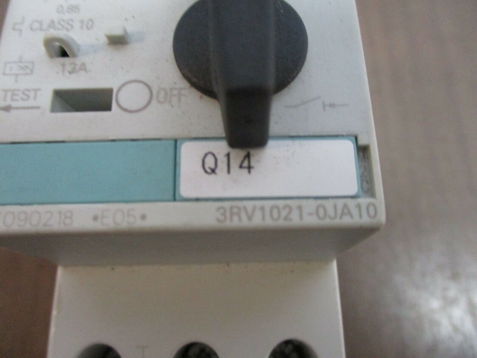 Siemens Sirius Motor Protector 3RV1021-0JA10 Trip: 0.7-1.0A Used