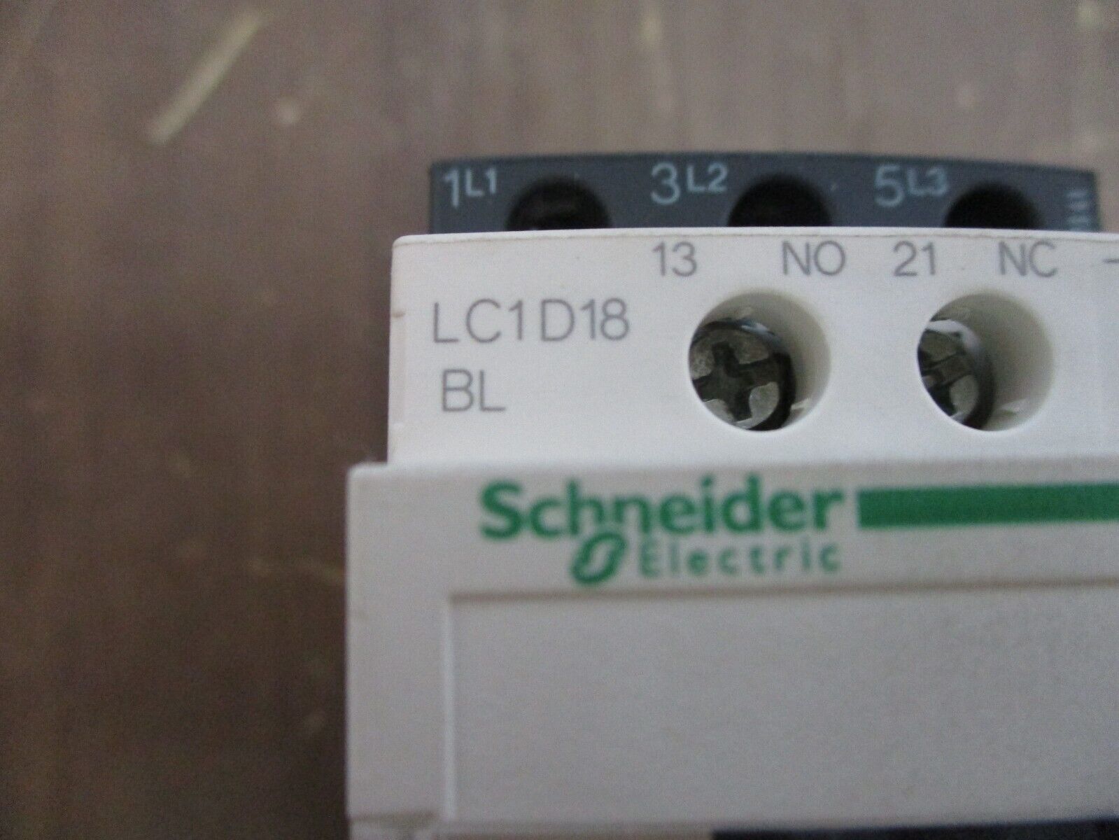 Schneider Electric Contactor LC1D18 BL 24VDC Coil Used
