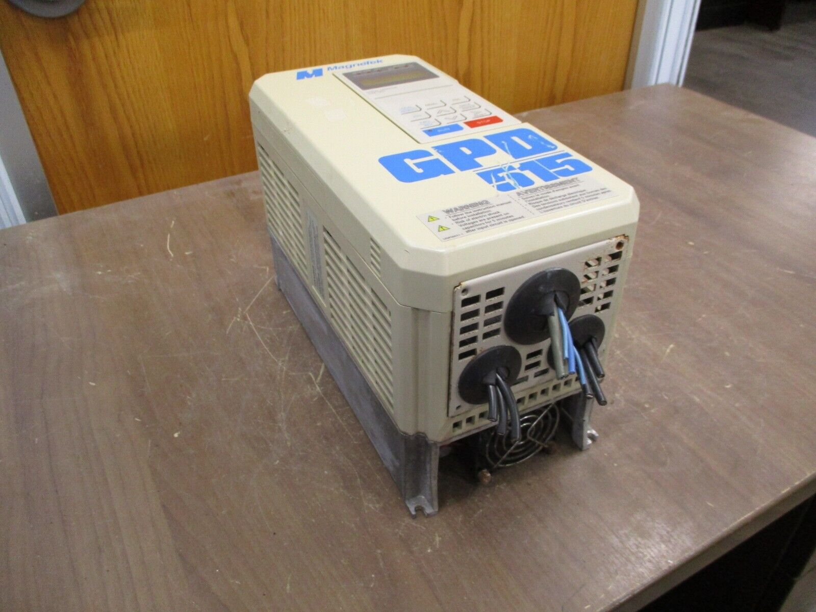Magnetek GPD 515 AC Drive GPD515C-B008 5HP 3Ph w/ Keypad Used