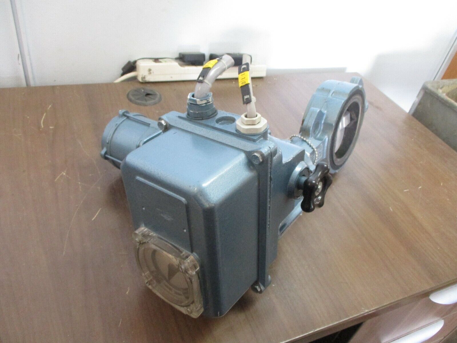 Deufra / EBRO Armaturen Actuated Butterfly Valve OAP 8 / 6/16 10 Bar 0.02 kW