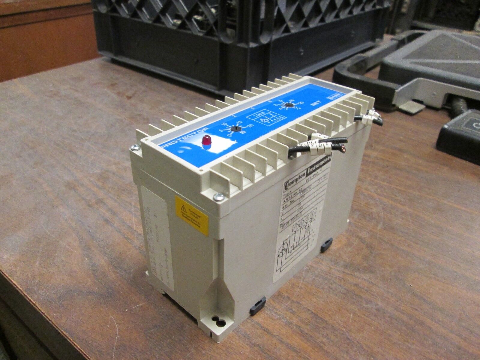 Crompton Time Delay Relay 256-PASU 120V 5A 60Hz Delay: 0-20 sec Used