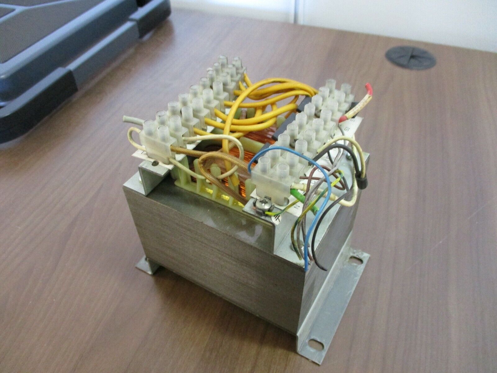 Trafomic Transformer, 3AFE5890958C, 650VA, Pri: 380-500V, sec: 230V, 50/60 Used