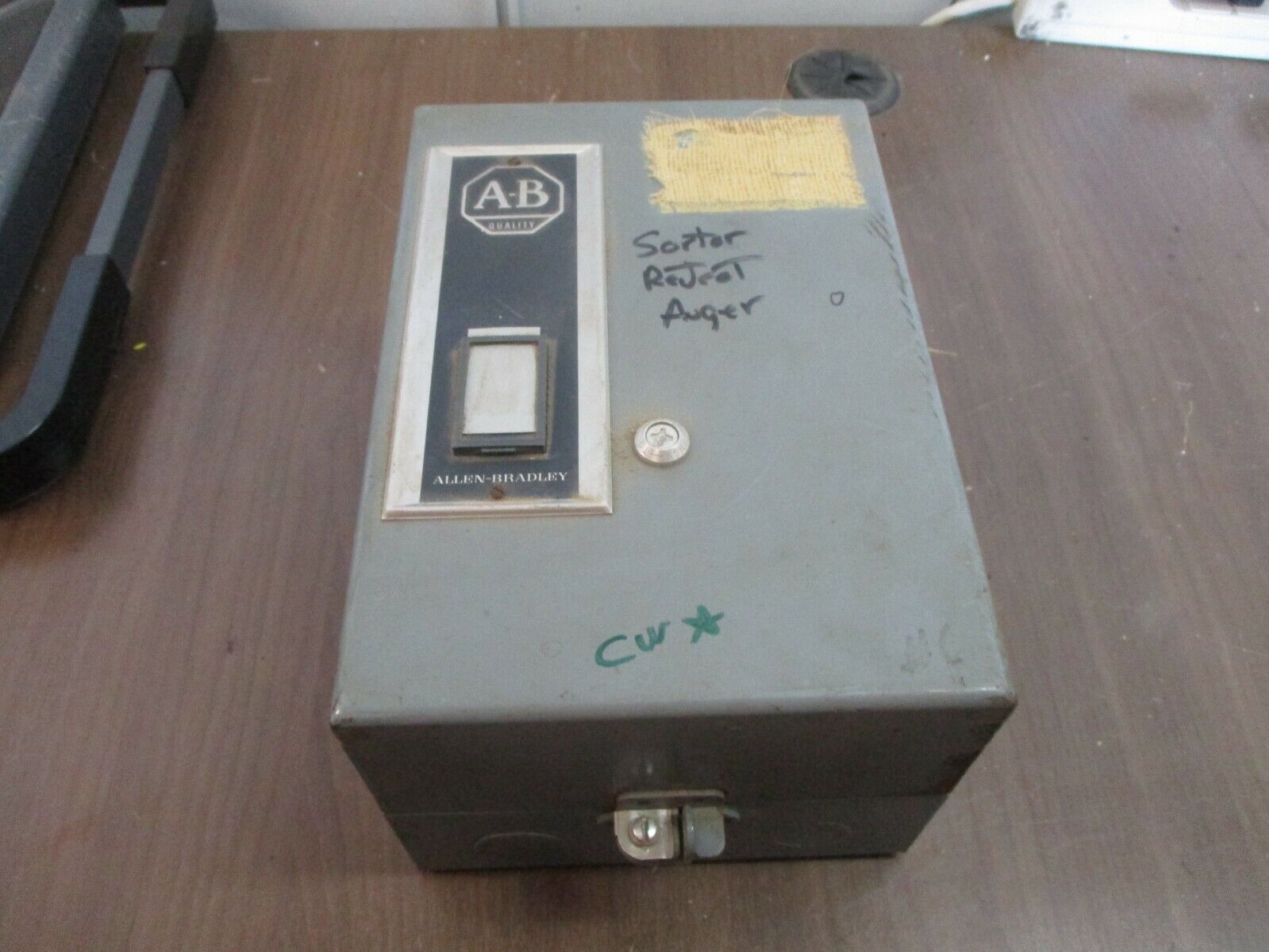Allen-Bradley Enclosed Size 1 Starter 509-BOA Ser. A 230-240V Coil 27A 600V Used