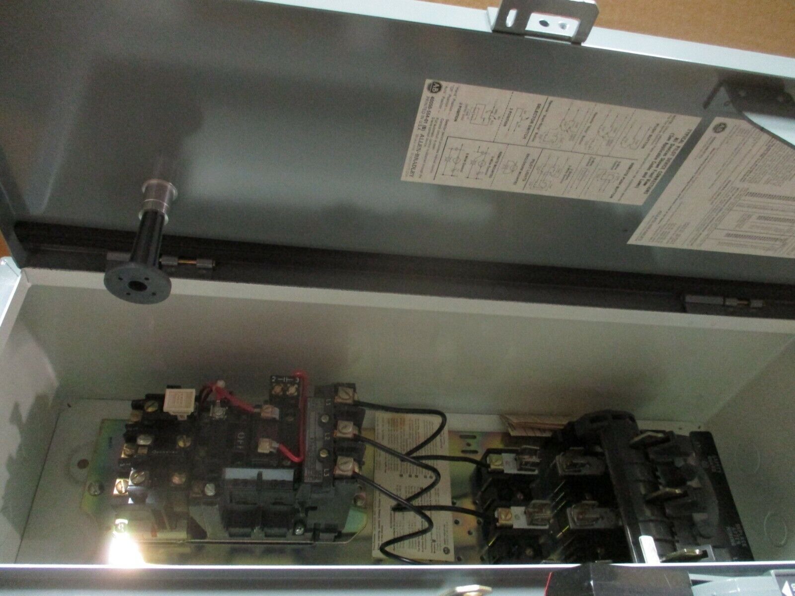 Allen-Bradley Fusible Size 0 Combination 509-AOD Ser B 115-120V Coil New Surplus