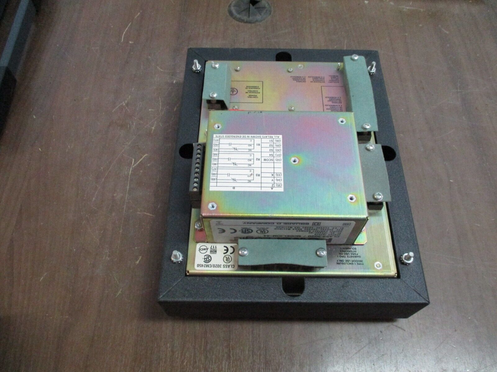 Square D PowerLogic Circuit Monitor 3020-CM-2450 3020-IOM-44 Input 120V Used