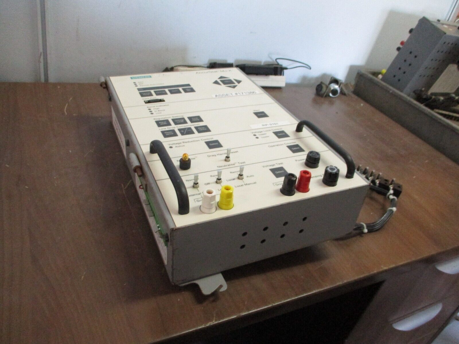 Siemens Accu/Stat MJ-X Voltage Regulator Control Panel 59689 Used