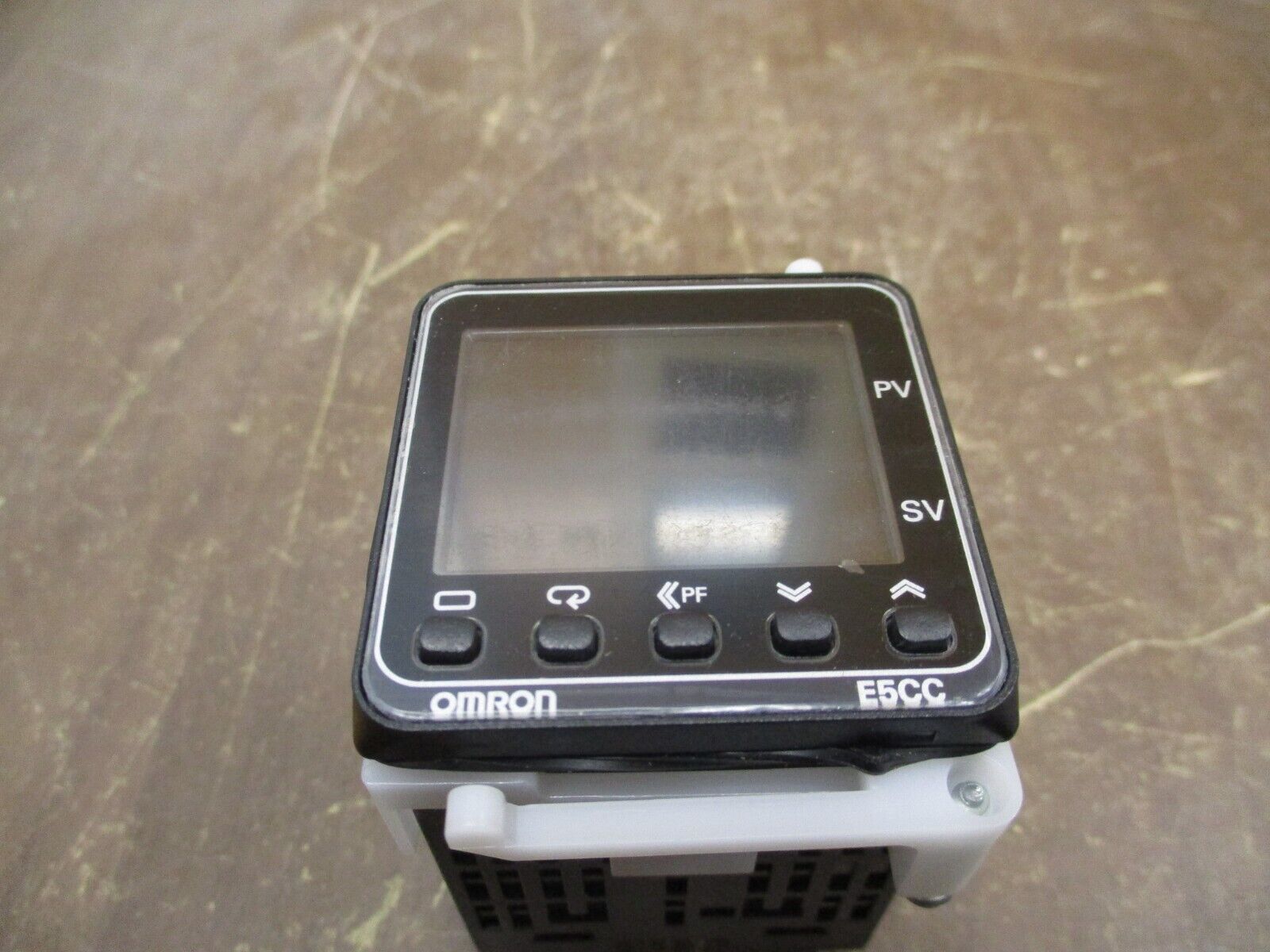 Omron Digital Controller E5CC-CX3A5M-000 100-240VAC 50/60Hz New Surplus