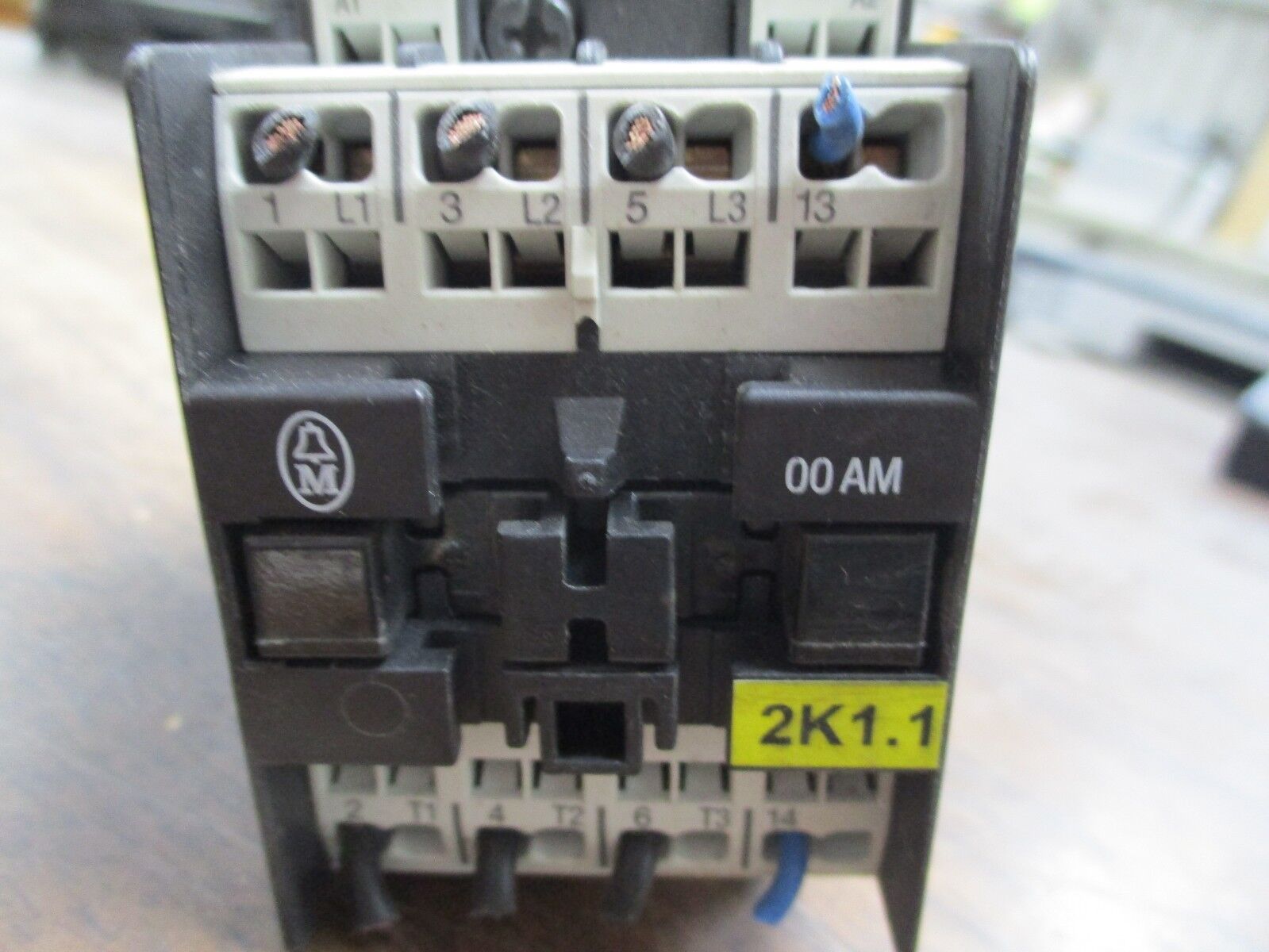 Moeller Contactor DIL 00A M-G-10-C 24VDC 20A 600V Used