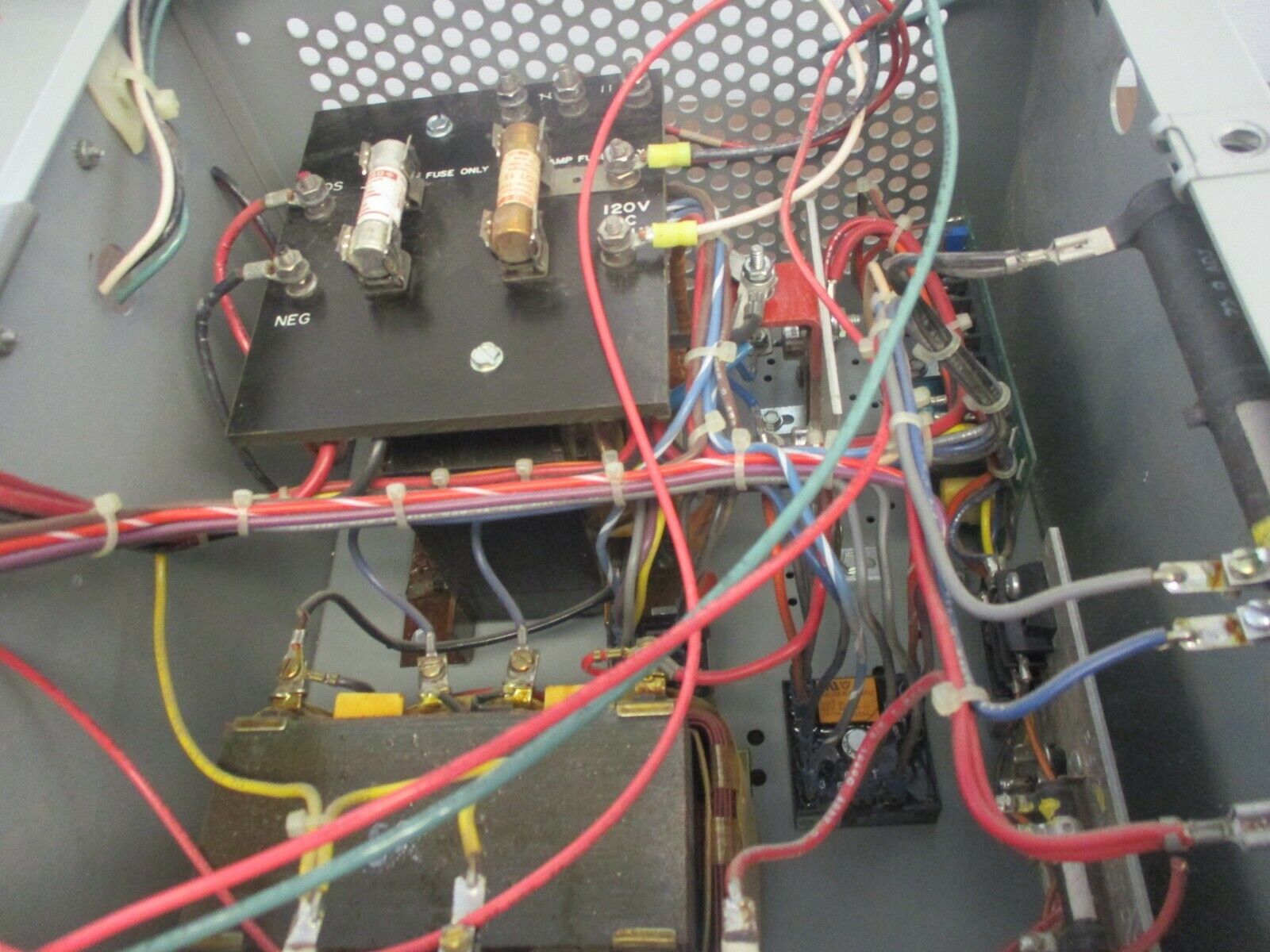 La Marche Constavolt Float Battery Charger A46-10-24V-A1 Used