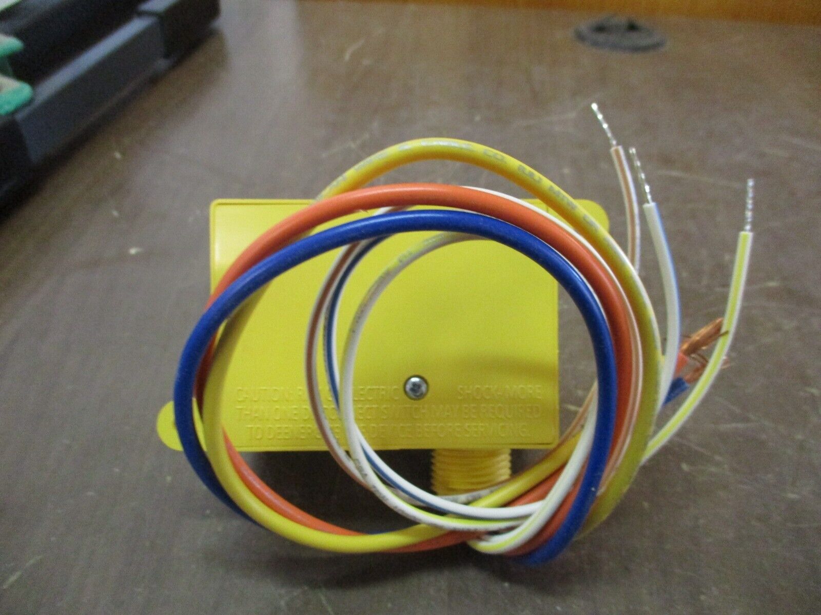 Functional Devices, Inc. RIB Emergency Lighting Relay ESR2402B 24V AC/DC UL924