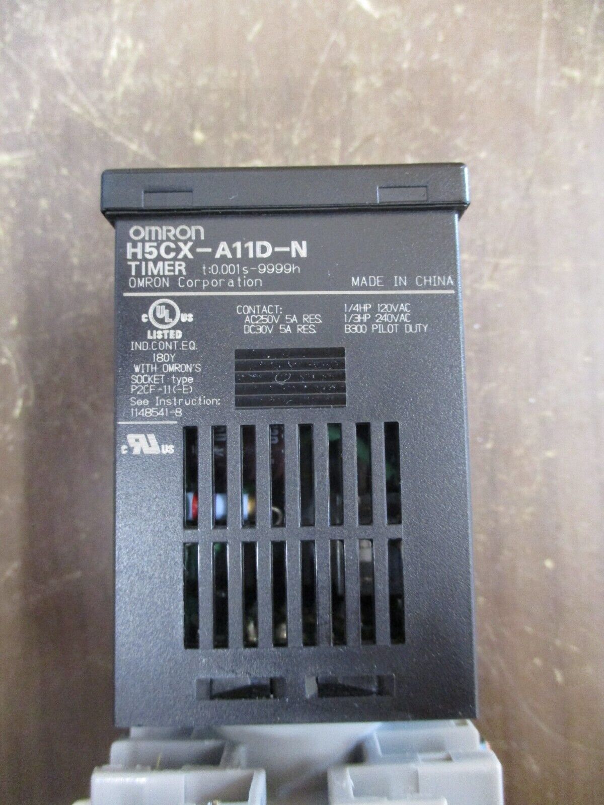 Omron Electronic Timer H5CX-A11D-N Range: 0.001Sec - 9999Hr w/ Base Used