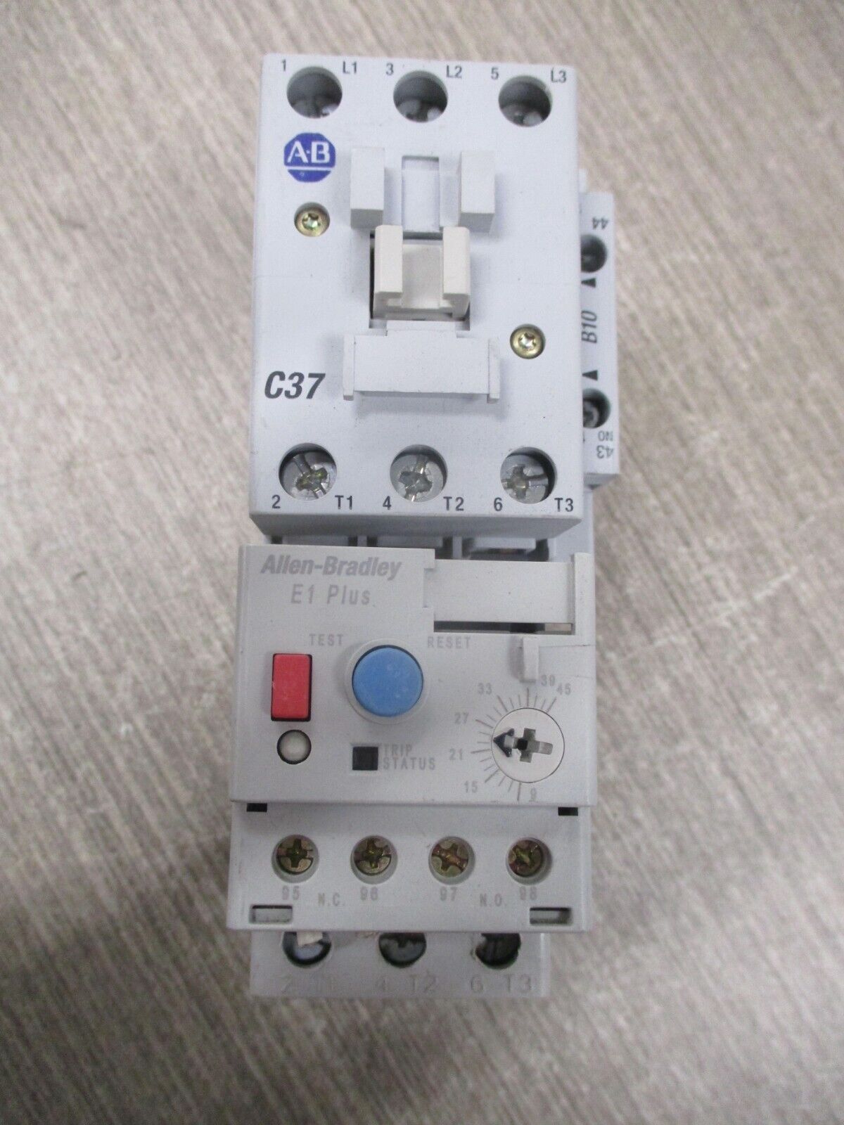 Allen-Bradley Starter 100-C37*00/193-EEFD 120V Coil Trip : 9-45A 600V Used