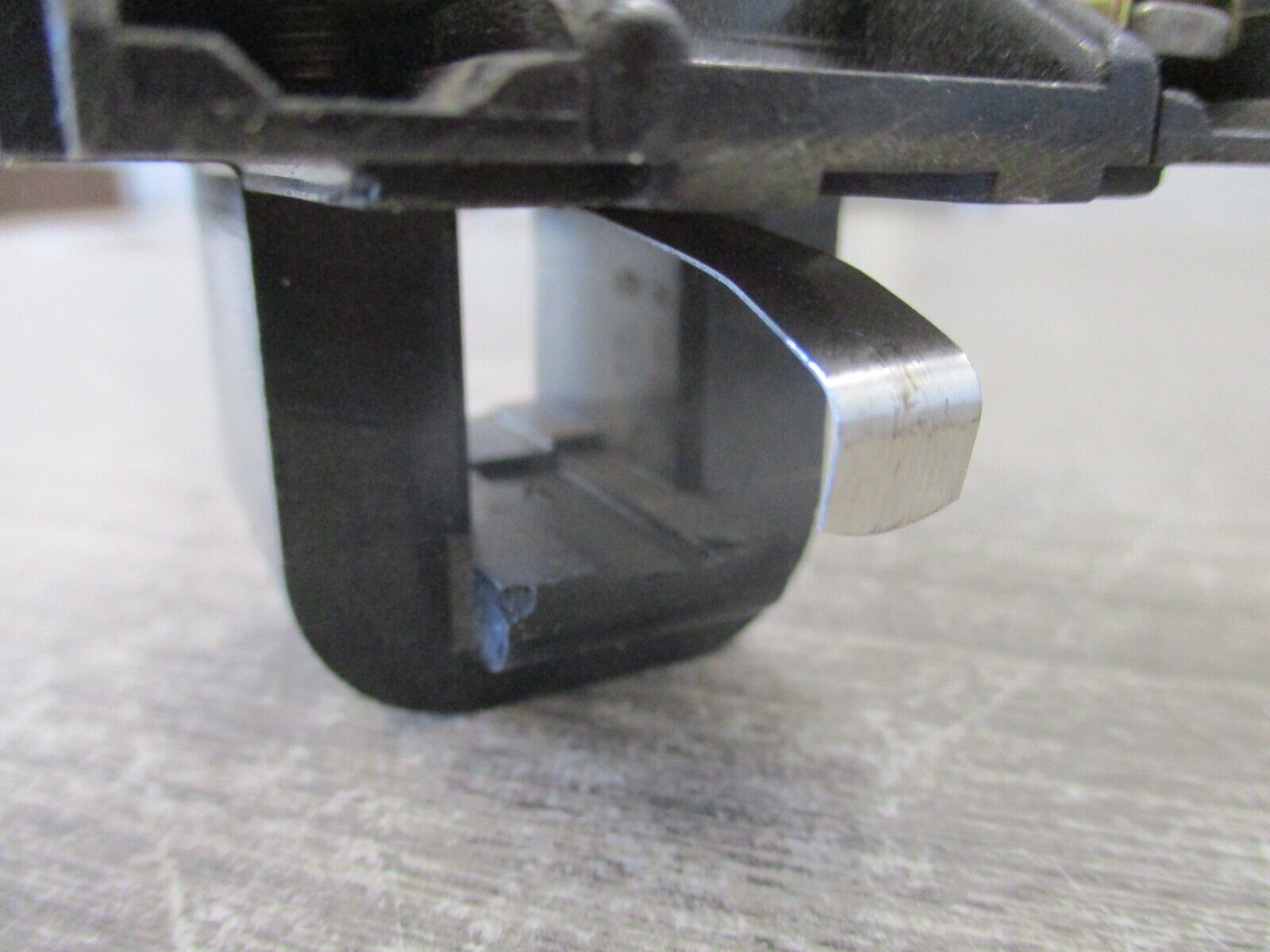 Square D Magnetic Coil 31041-400-48 208V 60Hz Used