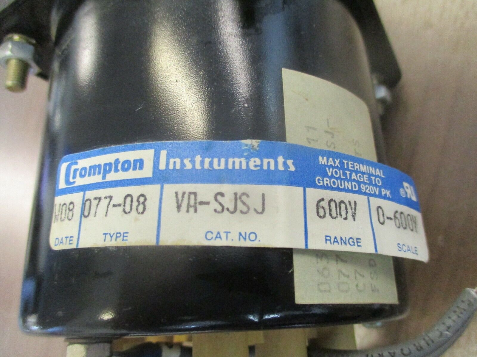 Crompton AC Voltmeter 077-08 VA-SJSJ Range: 0-600V Used