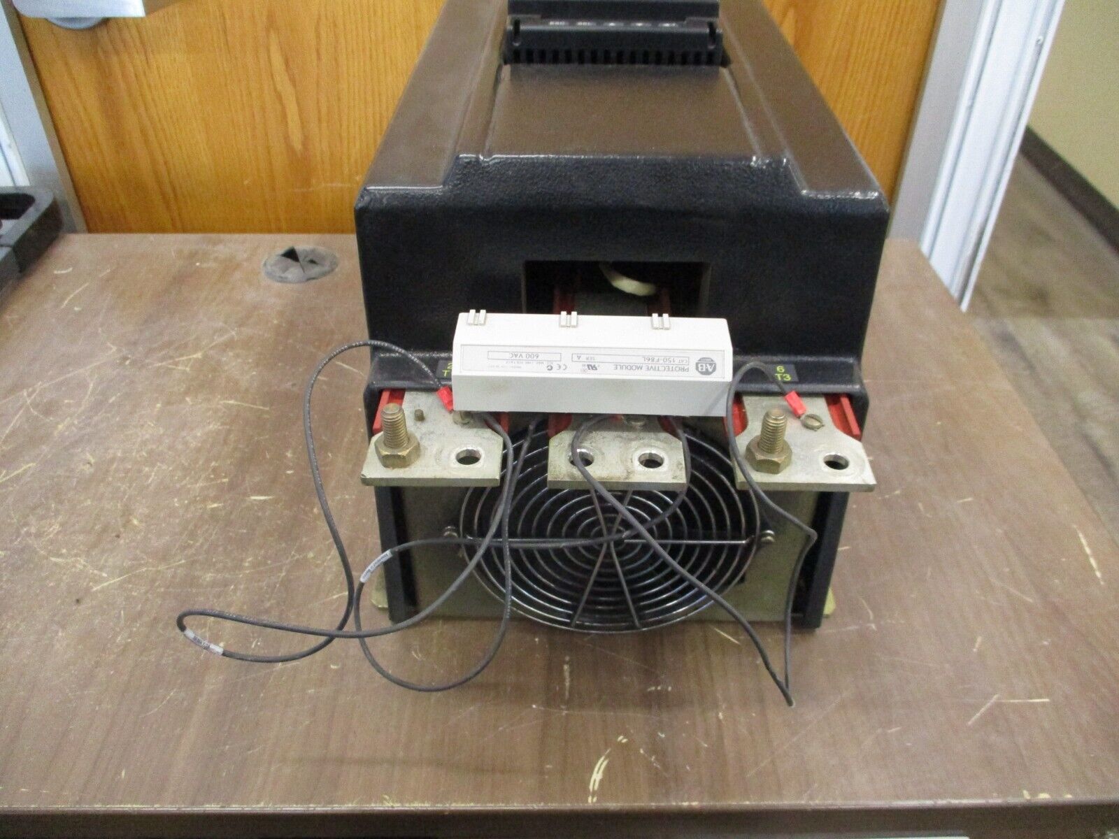 Allen-Bradley SMC Plus Soft Start 150-A180NBD Ser. B 208-480V 3Ph 47-63Hz Used