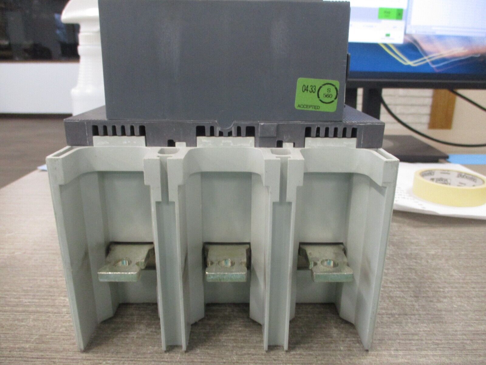 ABB Contactor AF400-30 600V 550A 100-250V AC/DC Coil Used